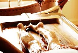 erklære udgifterne Moderat Oil Bath Massage (Pizhichil massage) - Ayurveda Yoga